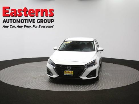 Used 2023 Nissan Altima 2.5 SV FWD image 52