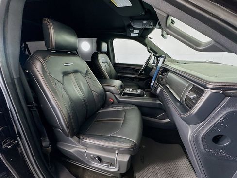 Used 2022 Ford Expedition Max Platinum image 30