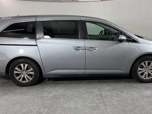 Used 2016 Honda Odyssey SE image 6
