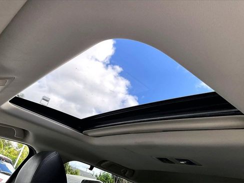 Used 2019 MAZDA CX-9 Touring w/ Touring Premium Package image 12