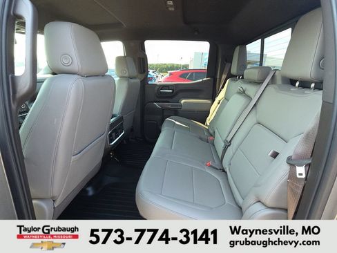 Used 2021 Chevrolet Silverado 1500 LTZ w/ Z71 Off-Road Package AWD/4WD image 29
