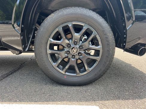 New 2025 Toyota Tundra Platinum image 7
