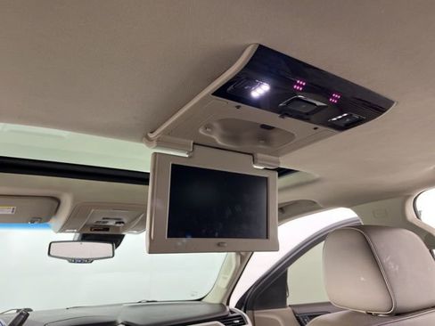 Used 2016 GMC Yukon SLT w/ Premium Edition image 46