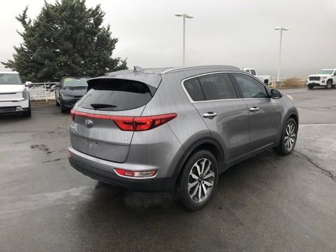 Used 2017 Kia Sportage EX image 8