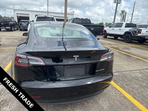 Used 2022 Tesla Model 3 Long Range AWD/4WD image 4