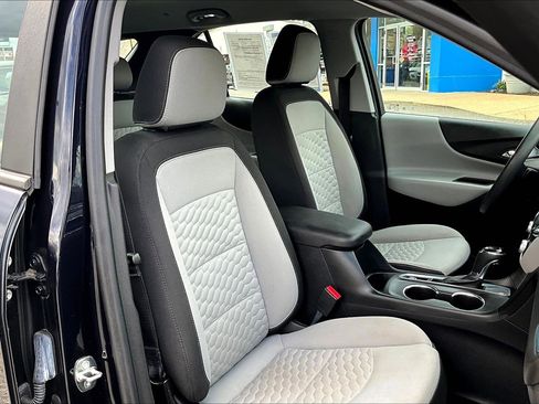 Used 2020 Chevrolet Equinox LS image 7