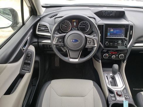 Used 2023 Subaru Forester Premium image 22