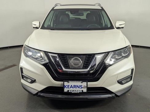 Used 2017 Nissan Rogue SL w/ SL Premium Package image 3