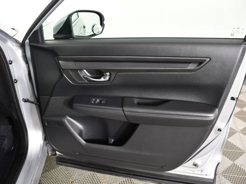 Used 2025 Honda CR-V LX image 38