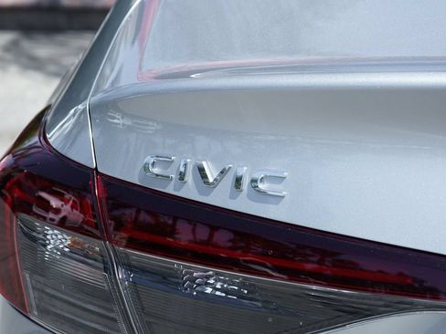 Used 2025 Honda Civic Sport image 42