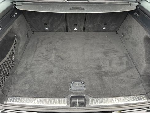 Used 2017 Mercedes-Benz GLC 300 4MATIC image 26