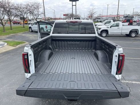 Used 2026 GMC Sierra 2500 AT4X AWD/4WD image 23