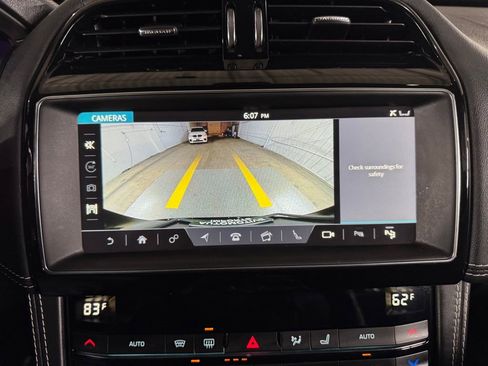 Used 2020 Jaguar F-PACE SVR AWD/4WD image 34