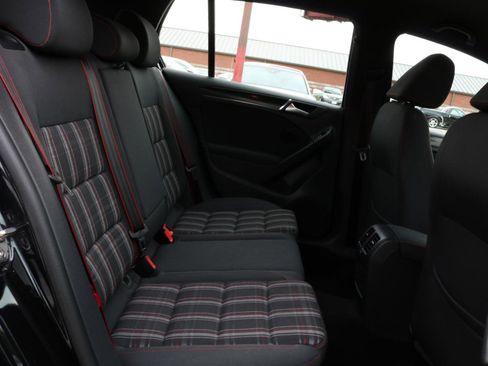 Used 2013 Volkswagen Golf 4-Door FWD image 45