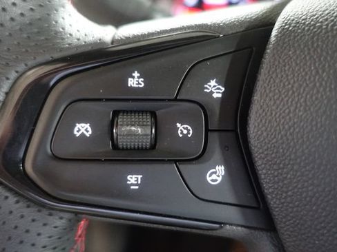 Used 2023 Chevrolet TrailBlazer RS w/ Convenience Package FWD image 13