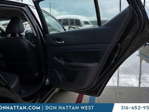 Used 2024 Nissan Altima 2.5 SR image 21