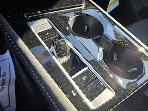 New 2025 Volkswagen Atlas SEL image 34