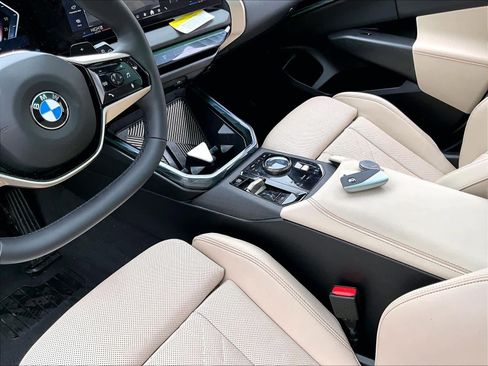 Used 2025 BMW X3 xDrive30i w/ Convenience Package image 19