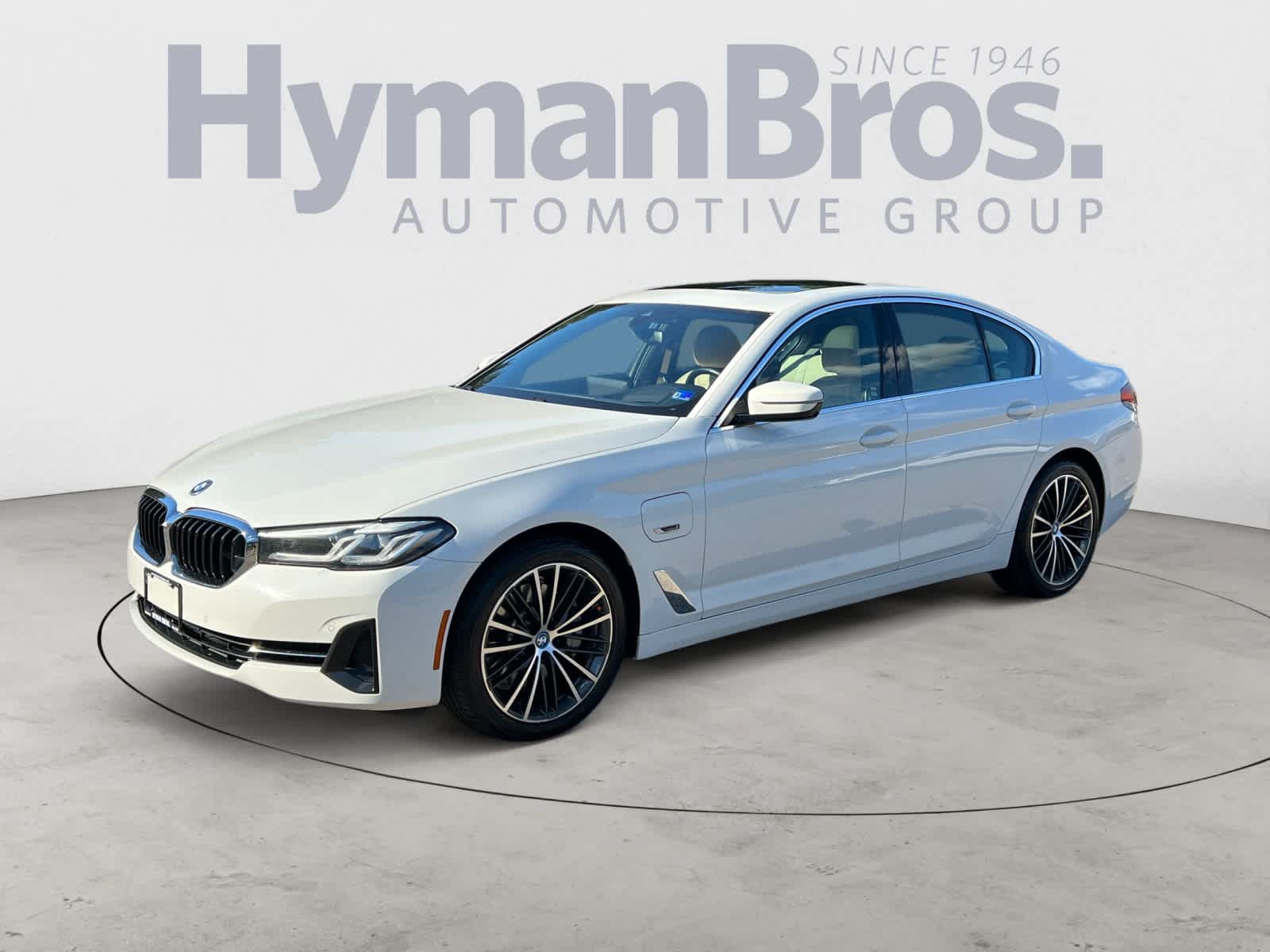Used 2023 BMW 530e RWD image 8