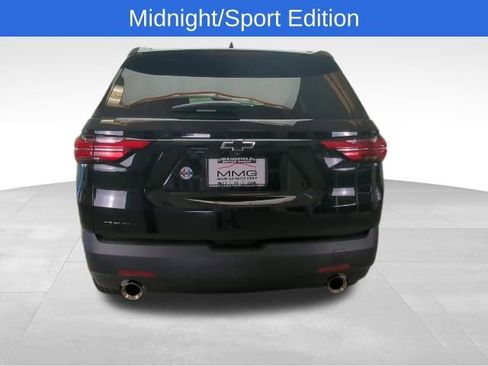 Used 2023 Chevrolet Traverse LT w/ Midnight/Sport Edition image 5