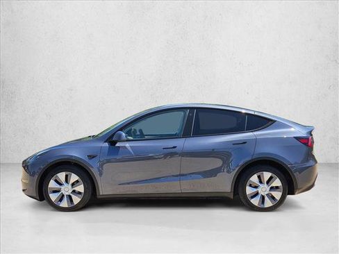 Used 2023 Tesla Model Y Long Range AWD/4WD image 9