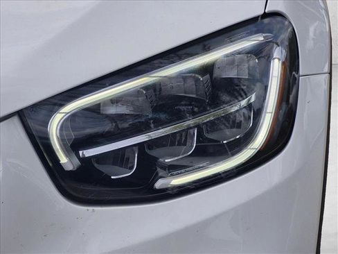 Used 2021 Mercedes-Benz GLC 300 image 5