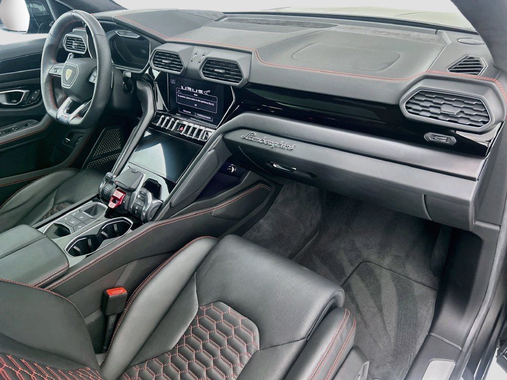 Used 2023 Lamborghini Urus S AWD/4WD image 16