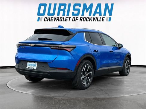 New 2026 Chevrolet Equinox EV LT image 6
