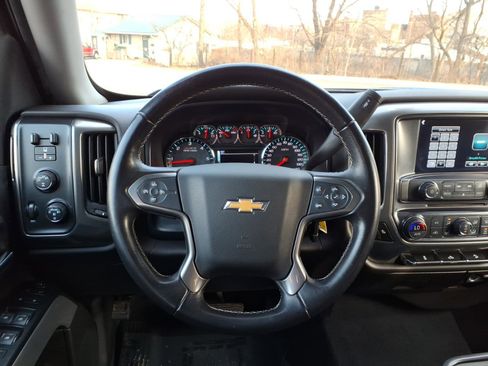 Used 2019 Chevrolet Silverado 1500 LT w/ All Star Edition image 16