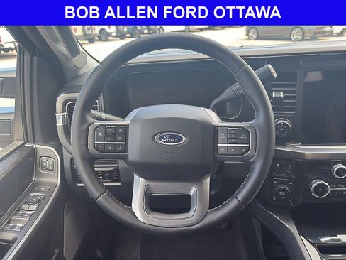 Used 2025 Ford F350 Lariat w/ Lariat Ultimate Package AWD/4WD image 20