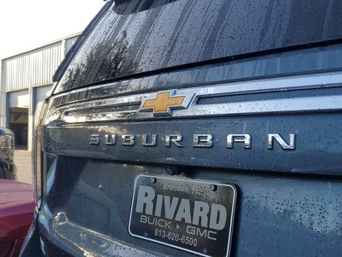 Used 2021 Chevrolet Suburban LT w/ Rear Media and Nav Package AWD/4WD image 6