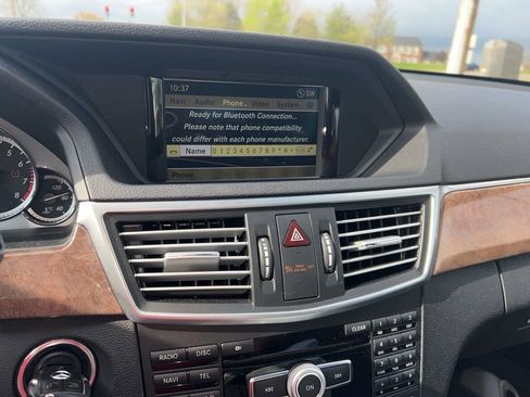 Used 2012 Mercedes-Benz E 350 4MATIC Sedan image 8