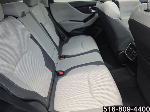 Used 2023 Subaru Forester Premium AWD/4WD image 35