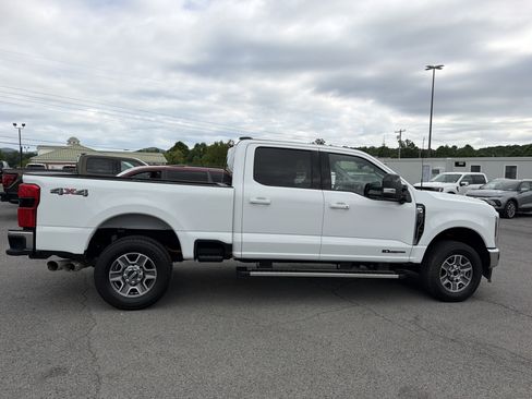 Used 2026 Ford F250 Lariat AWD/4WD image 3