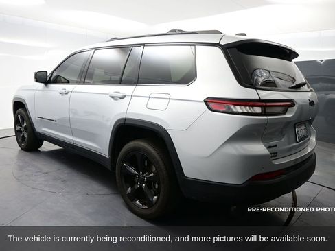 Used 2024 Jeep Grand Cherokee L Altitude AWD/4WD image 4