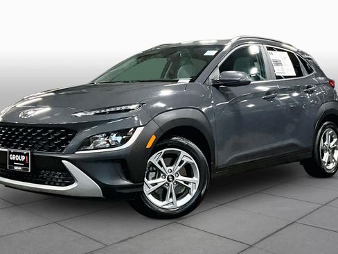 Used 2023 Hyundai Kona SEL w/ Convenience Package AWD/4WD image 2