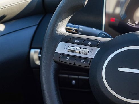 New 2026 Hyundai Tucson SE image 18