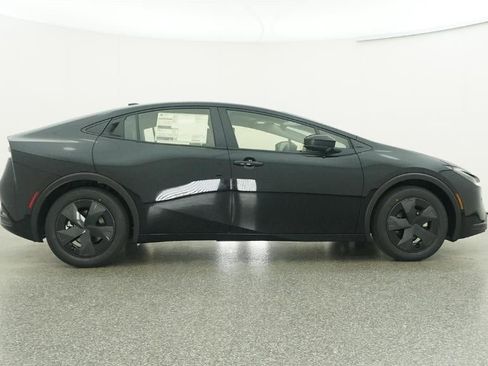 New 2026 Toyota Prius LE image 48
