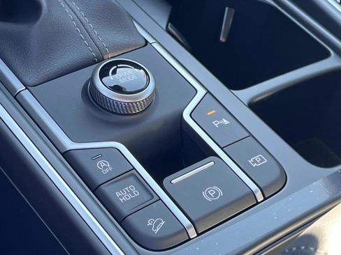New 2026 Kia Sorento S FWD image 28
