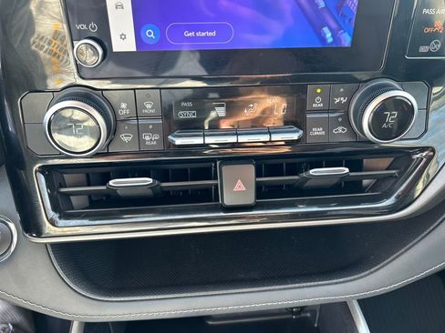 Certified 2023 Toyota Highlander LE image 34