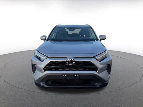 Used 2025 Toyota RAV4 XLE image 5