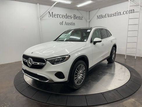 New 2026 Mercedes-Benz GLC 300 GLC 300 image 3