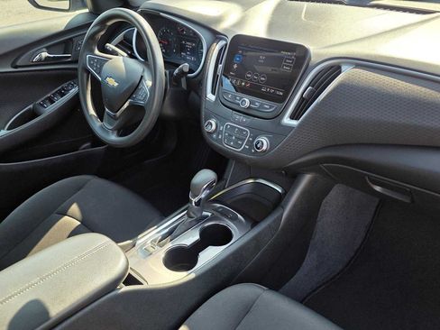 Certified 2024 Chevrolet Malibu LT FWD image 10