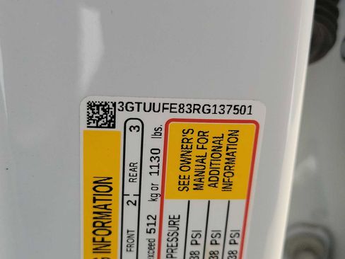 Used 2024 GMC Sierra 1500 AT4X image 25