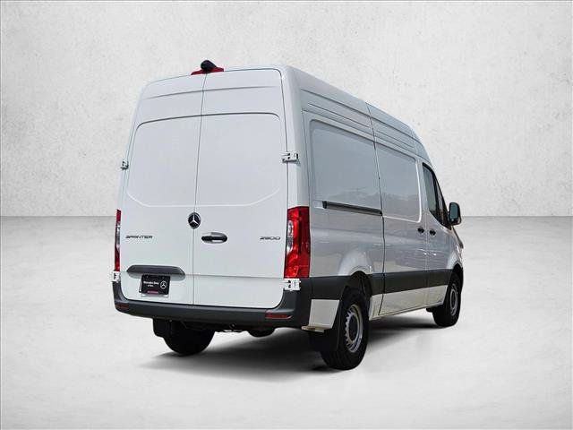 Used 2025 Mercedes-Benz Sprinter 2500 image 5