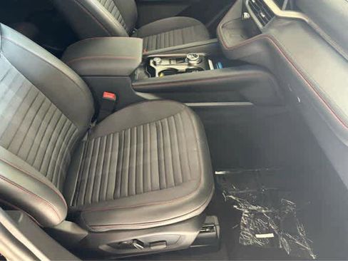 New 2025 Ford Explorer ST-Line w/ Premium Package image 38