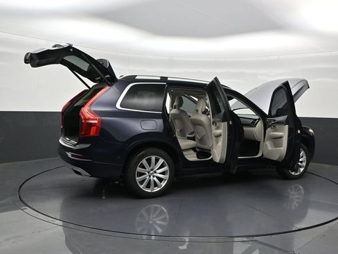Used 2017 Volvo XC90 T6 Momentum w/ Vision Package AWD/4WD image 30