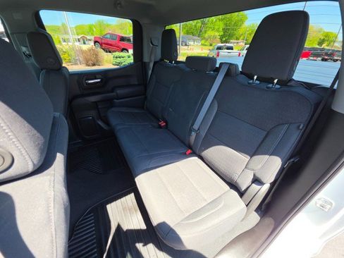 Used 2025 Chevrolet Silverado 1500 Custom Trail Boss w/ Dark Appearance Package AWD/4WD image 24
