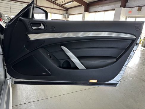 Used 2009 INFINITI G37 Sport w/ Premium Pkg image 16