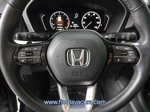 Used 2024 Honda Pilot Touring image 22